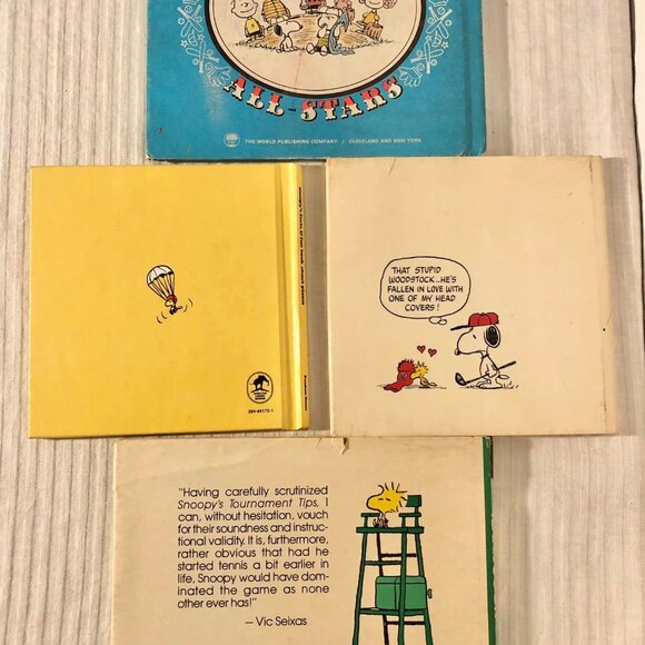 Lot of 4 Vintage Snoopy & Charlie Brown Books - Picture 2 of 11